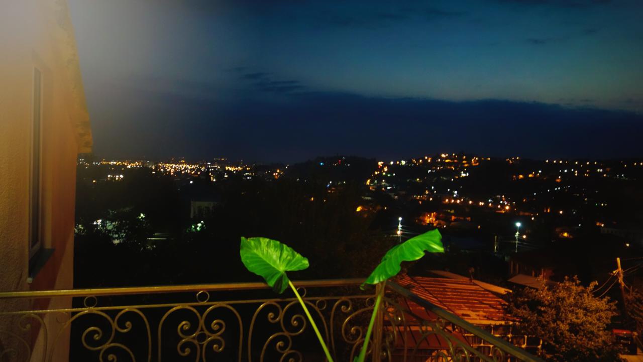 Panorama Hotel Kutaiszi Kültér fotó