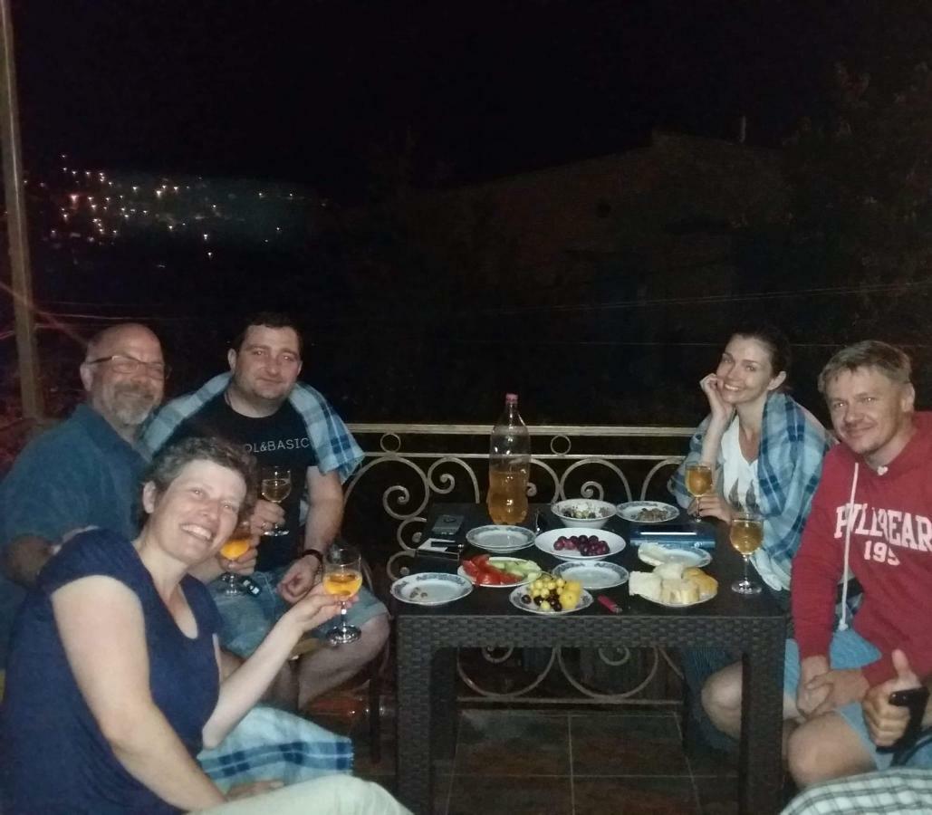 Panorama Hotel Kutaiszi Kültér fotó